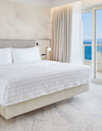 Le Meridien Lav Split