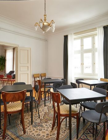 SALON 6