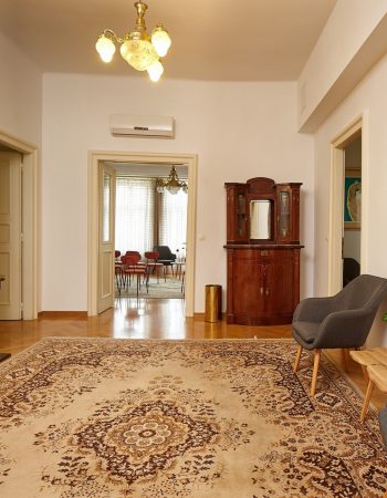 SALON 6